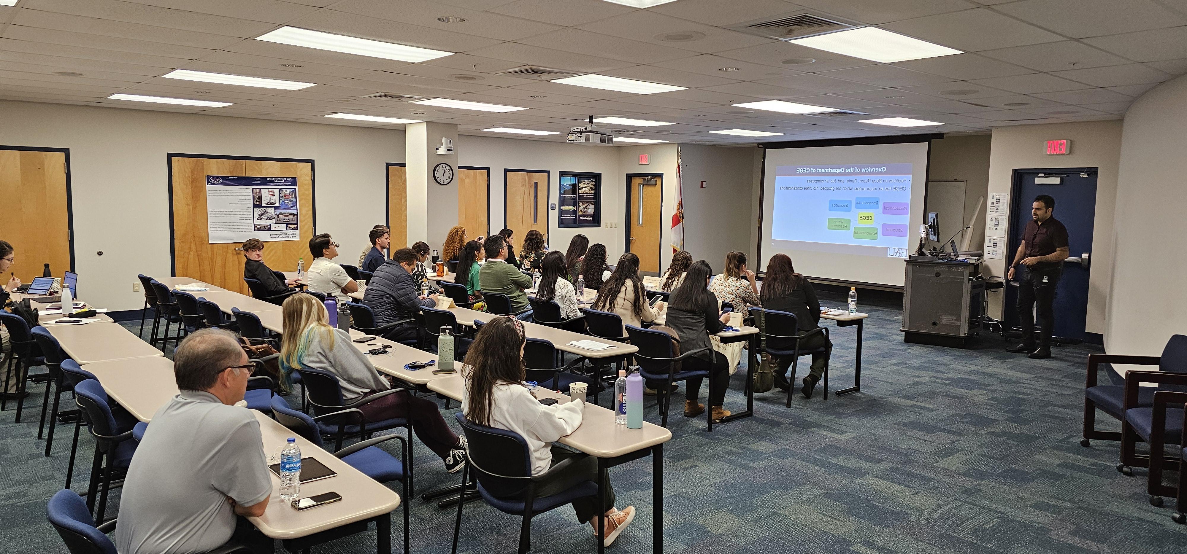 Dr. Masoud Jahandar Lashaki presented at “The Climate Crisis: Working Together for Future Generations” event at FAU’s SeaTech campus